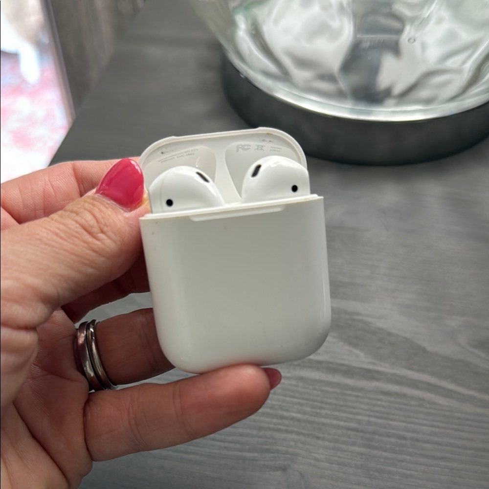 Apple AirPods with Charging Case - White